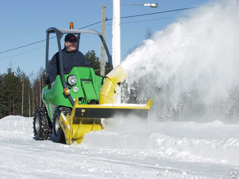 О снегоуборочном тракторе: мини-трактор для уборки снега, описание