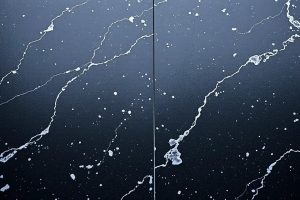Как климат влияет на выбор цвета гранита для памятника