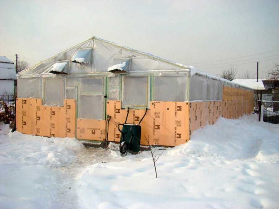 Зимняя теплица - проекты для выращивания овощей и цветов