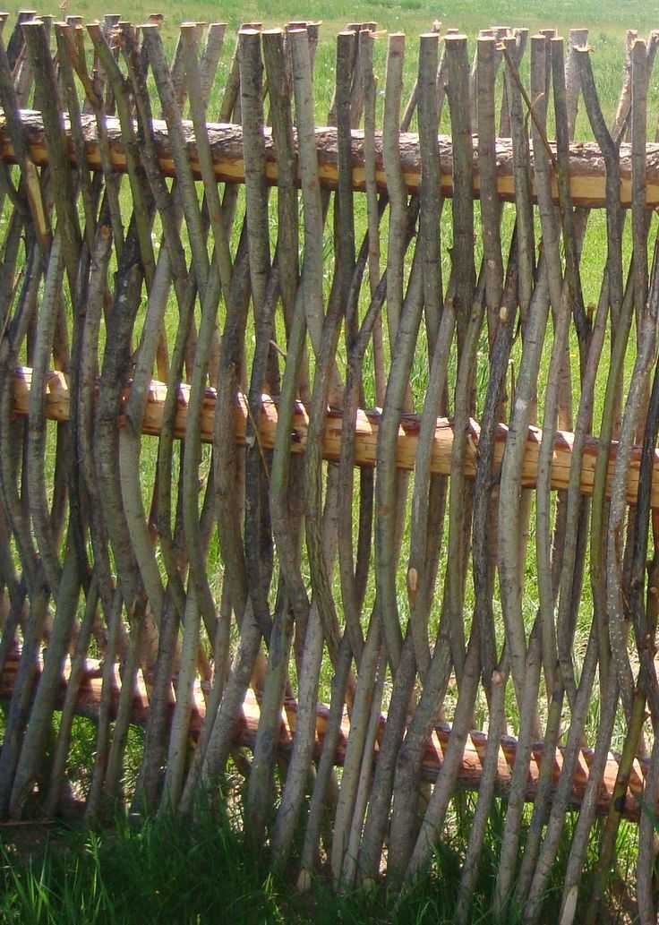 Как сделать забор из лозы своими руками: фото и видео процесса плетения