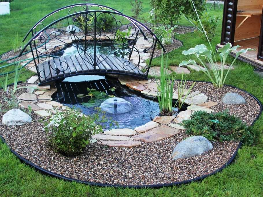 Сухой ручей – популярная конструкция в саду Примеры в ландшафтном дизайне на даче, которые могут помочь Каково устройство каменного водоема Как сделать оформление в саду из камней и растений Выбираем мостик – на что обращать внимание