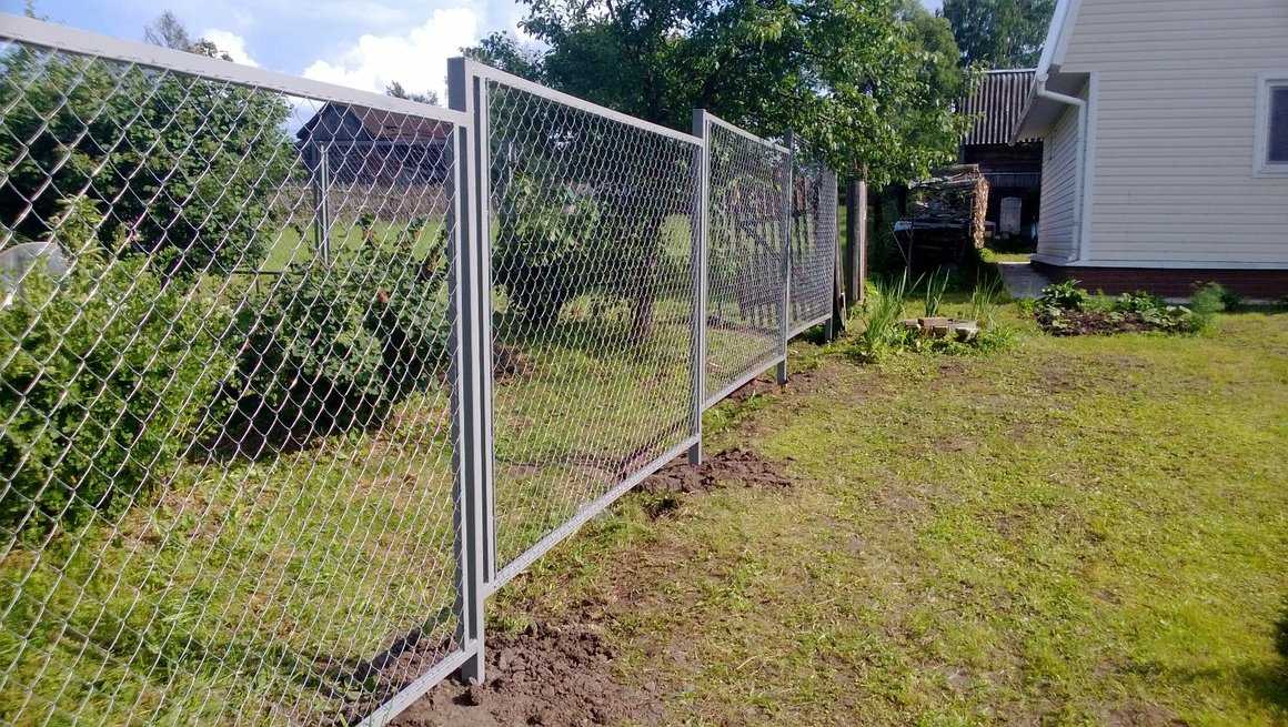 Забор из сварной сетки – экономичное ограждение придомовой территории