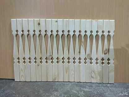 Забор из деревянного штакетника (51 фото): монтаж из дпк и дерева, резной, горизонтальный и березовый полукруглый штакетник, размеры