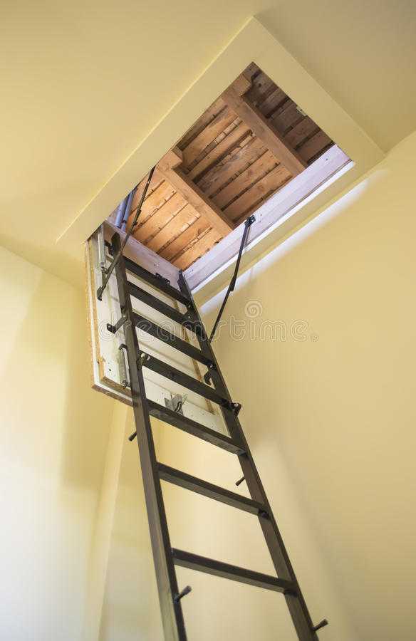 Устройство лестницы на чердак: самые практичные варианты