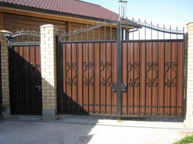 Как выбрать ворота для частного дома