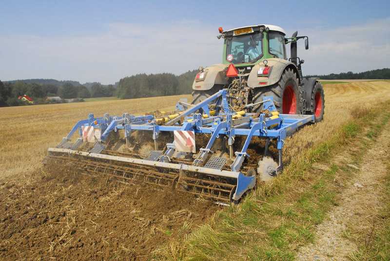 Обработка почвы: способы обработки ручным инструментом, предпосевная поверхностная система обработки земли и другие приемы вспашки