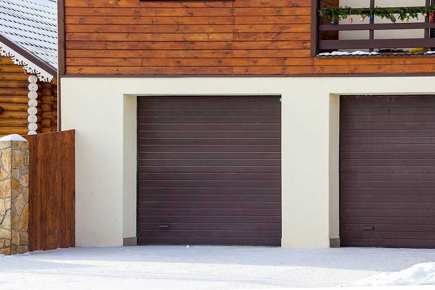 Секционные ворота alutech - характеристики и плюсы (29 фото): инструкция по монтажу и ремонту, подъемные гаражные конструкции