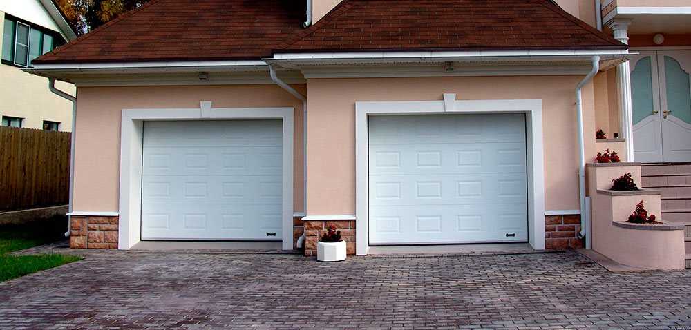 Подъемные гаражные секционные ворота своими руками