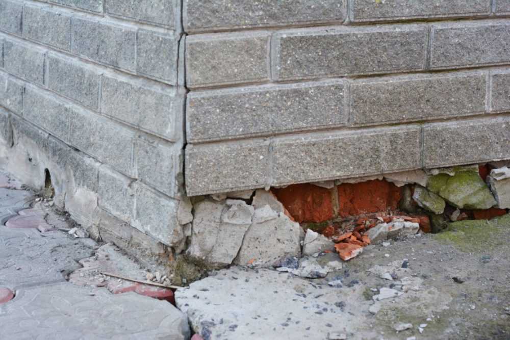 Укрепление старого фундамента частного дома своими руками: видео, как укрепить кирпичное или каменное основание здания