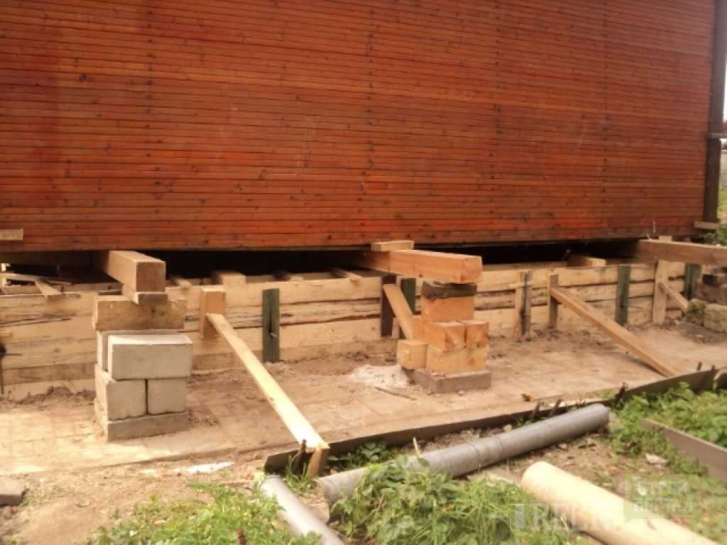 Как отремонтировать фундамент старого деревянного дома