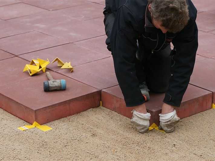 Состав и приготовление пескоцементной смеси для укладки тротуарной плитки