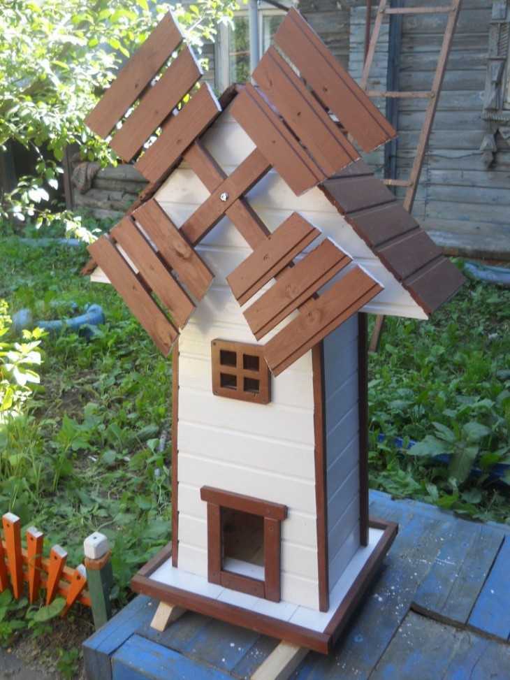 Декоративная деревянная мельница для сада своими руками: мастер-класс